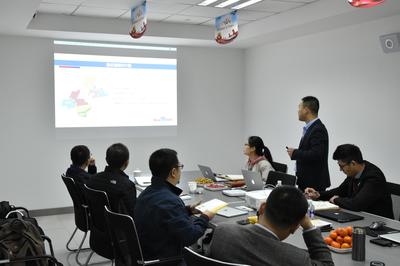 市場(chǎng)調(diào)研促發(fā)展，合作共贏譜新篇——全國渠道部總經(jīng)理隋總與青峰集團(tuán)董事長(zhǎng)余董一行蒞臨連云港青之峰調(diào)研