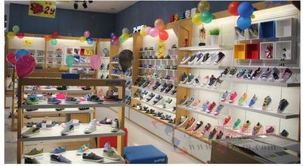 七波輝終端革新 鄭州開啟多店復制新階段，引領鞋服零售轉型